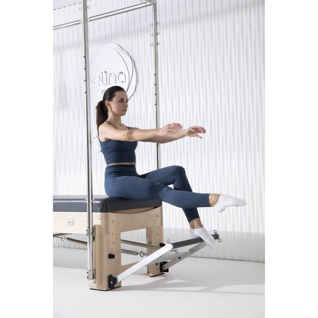 Elite Cadillac-Reformer foot bar detail